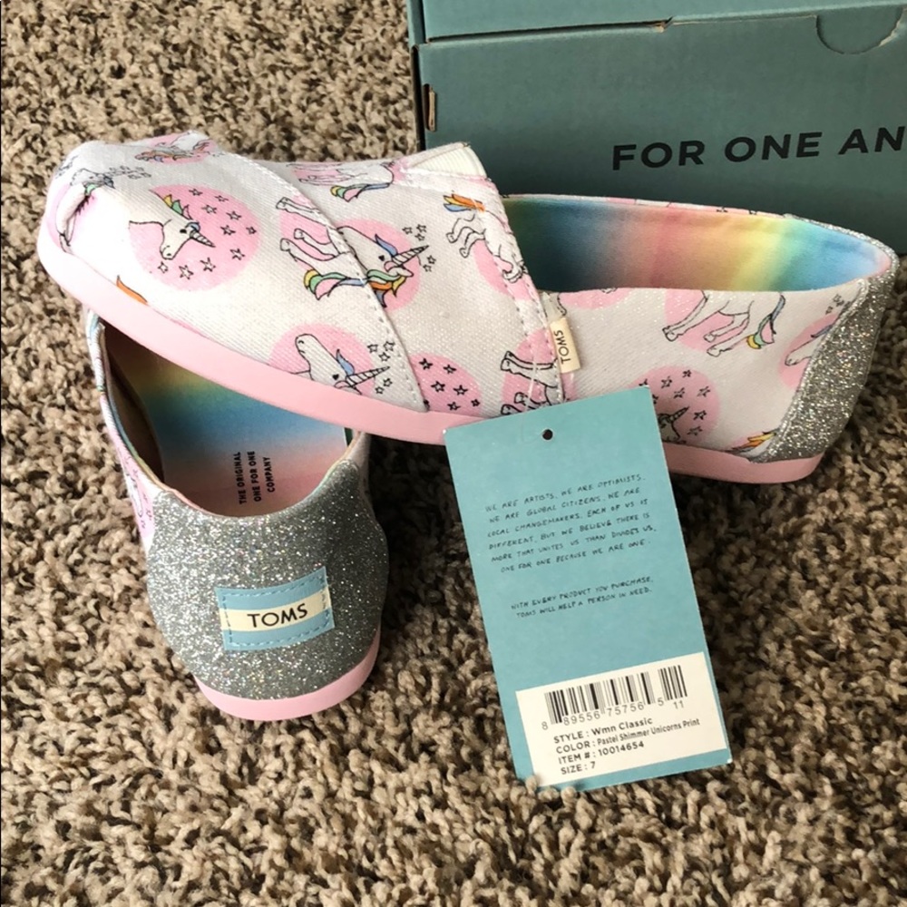 🌈 🦄 TOMS